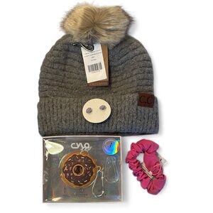 Stocking stuffer bundle lululemon, ear pod  case, earrings and winter hat
